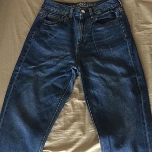 American Eagle Mom Jeans (size 2R)